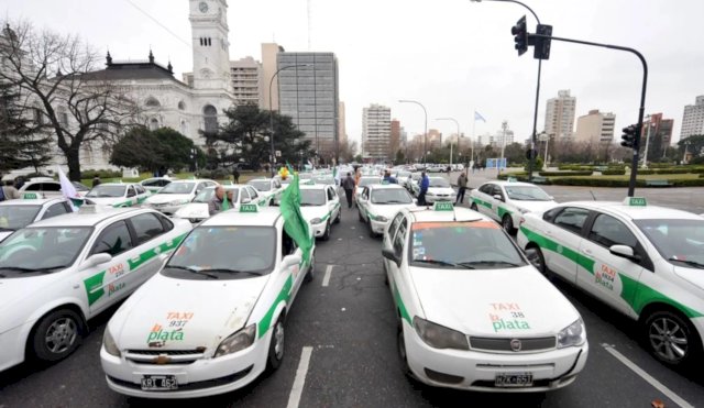 AUMENTOTAXI