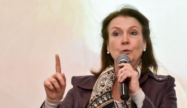 DIANA MONDINO