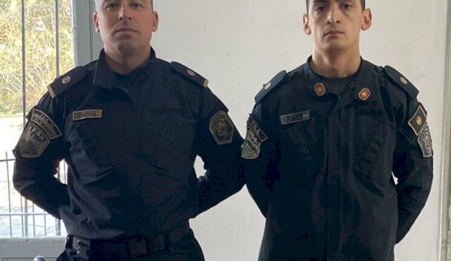 policias tres