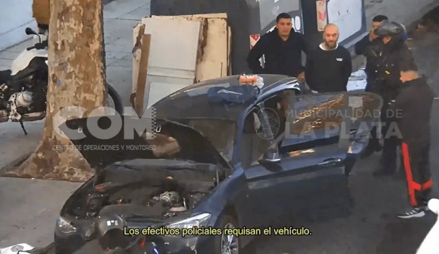 AUTO ROBADO 